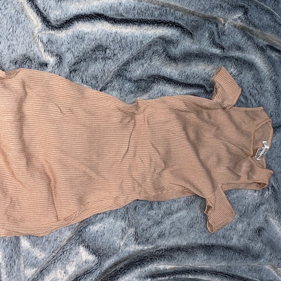 Peekaboo shoulder mini dress urban planet - Picture 1 of 2